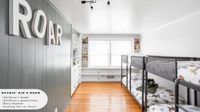 5BR 2BA Fun Family Home Sleeps 12 Pinball TVs 15m DT